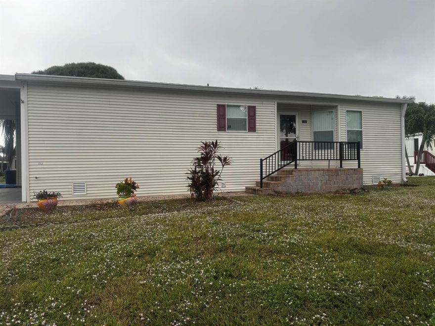 Bright and spacious 2-bed/2-bath home in Maralago Cay, Lantana. Features an open-concept living area, den, en-suite laundry, and a large primary suite with double sinks, separate shower, and soaking tub. Enjoy a screened patio, ample storage, and well-maintained interiors. Resort-style community amenities include a pool, games room, clubhouse, and boat/RV storage. Move-in ready and perfectly located!