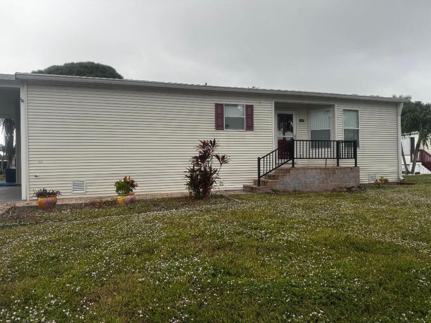 Bright and spacious 2-bed/2-bath home in Maralago Cay, Lantana. Features an open-concept living area, den, en-suite laundry, and a large primary suite with double sinks, separate shower, and soaking tub. Enjoy a screened patio, ample storage, and well-maintained interiors. Resort-style community amenities include a pool, games room, clubhouse, and boat/RV storage. Move-in ready and perfectly located!