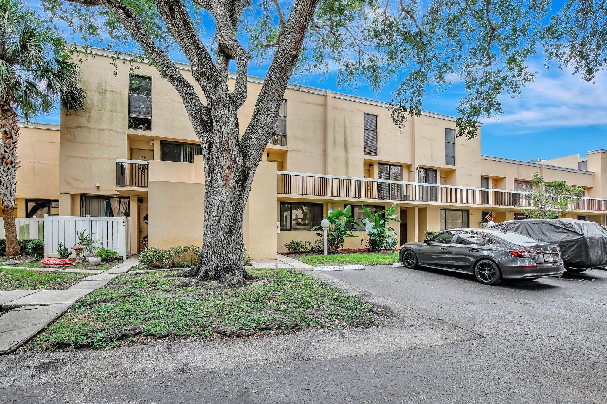 2821 SW 87th Ave 811