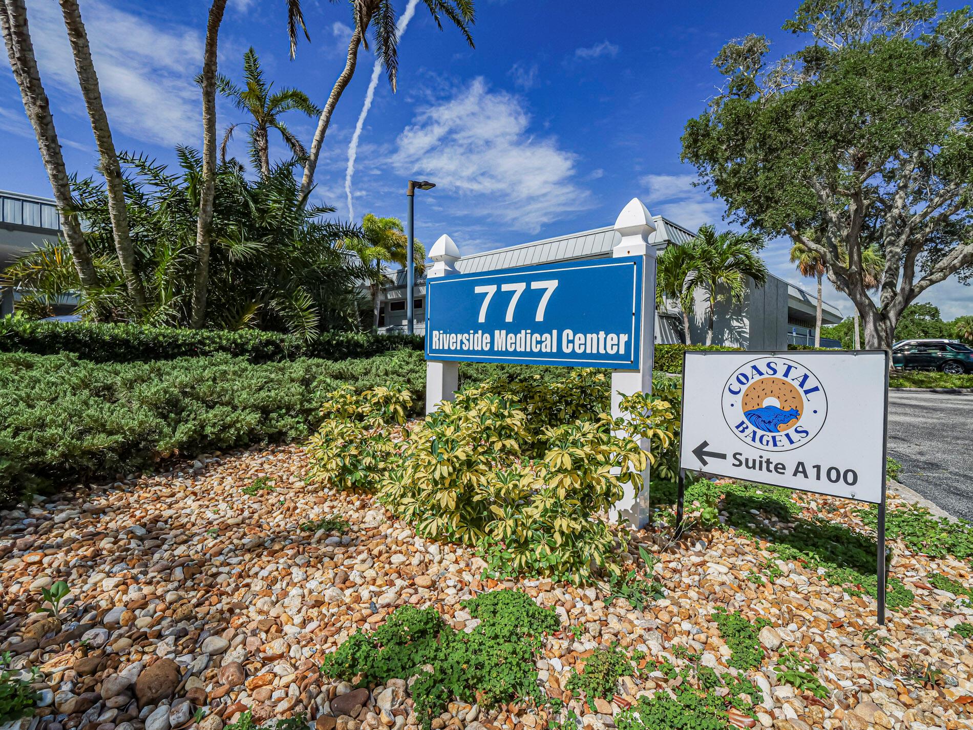 Exceptional opportunity to own one of Vero Beach's top bagel shops! This thriving business is located in a prime location & benefits from an average traffic count of 11,200 cars per day. Enjoy unbeatable value w/low overhead + unbelievable rental perks! 10th successful venture for its seasoned owner, boasting over 35 years of expertise as a premier bagel entrepreneur! CURRENTLY NETTING OVER $235,000 +/- A YEAR! NO franchise fee! Offered completely turnkey w/established & repeat clientele, recipes, & local contracts. New HVAC system w/warranty! Owner will finance. 1 YEAR OF FREE RENT + ALL INVENTORY WITH ACCEPTABLE OFFER. Don't miss this rare chance to acquire a proven, profitable gem!