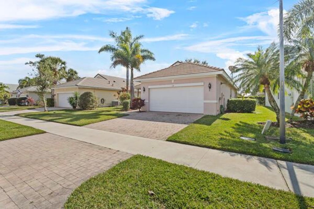 Photo of 139 NW Berkeley Avenue, Port Saint Lucie, FL 34986 (MLS # R11061093)