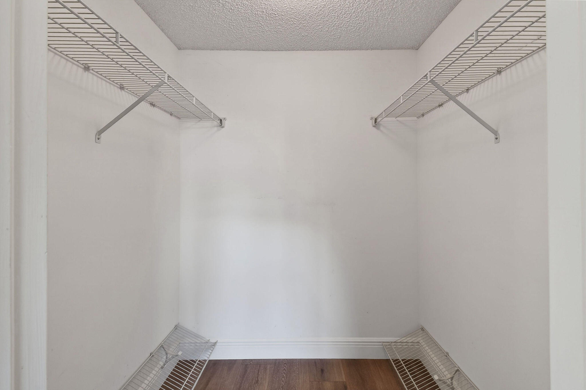 WATERBEND AT JONATHANS LANDING CONDO - Residential