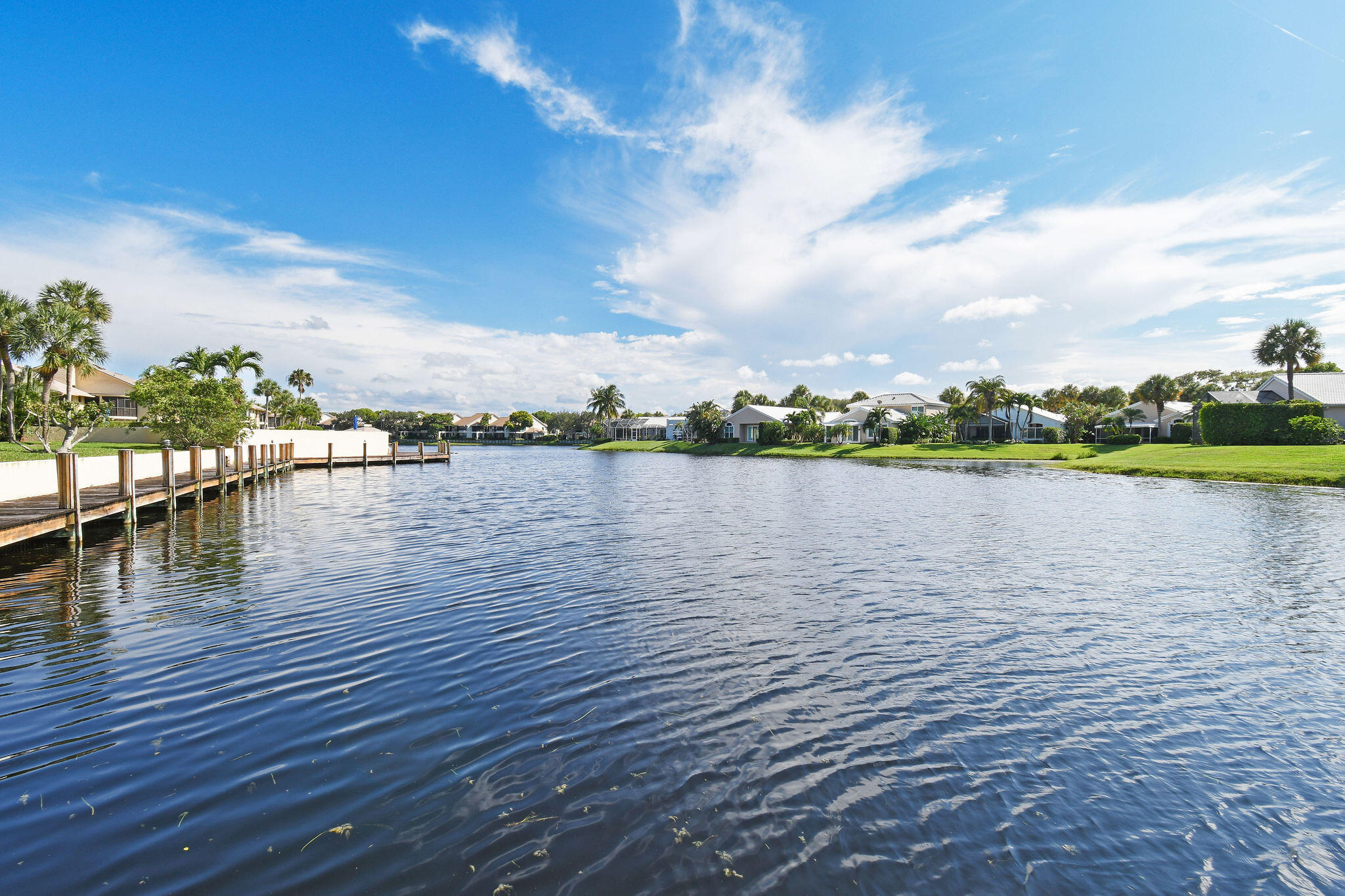 WATERBEND AT JONATHANS LANDING CONDO - Residential