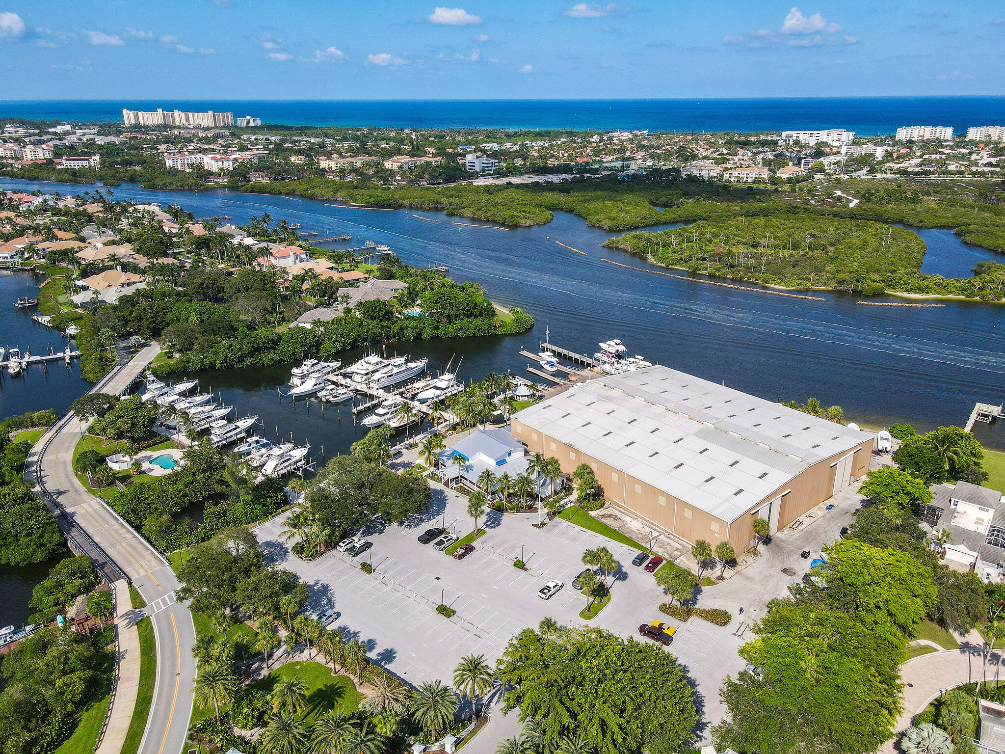 WATERBEND AT JONATHANS LANDING CONDO - Residential