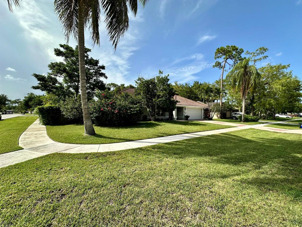Photo of 13965 Aster Avenue, Wellington, FL 33414 (MLS # R11104460)