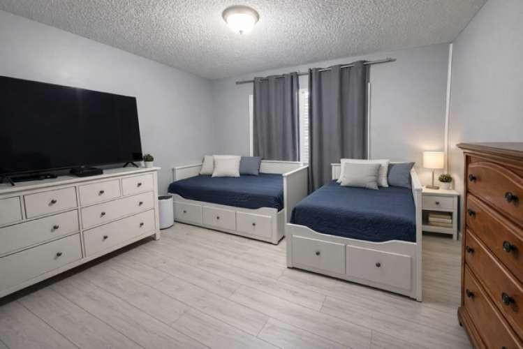 BRIARRIDGE PL 1 - Residential