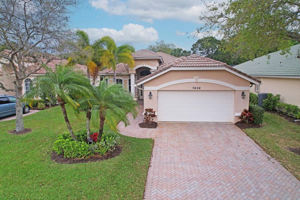 Photo of 7606 Greenbrier Circle, Port Saint Lucie, FL 34986 (MLS # R10985407)