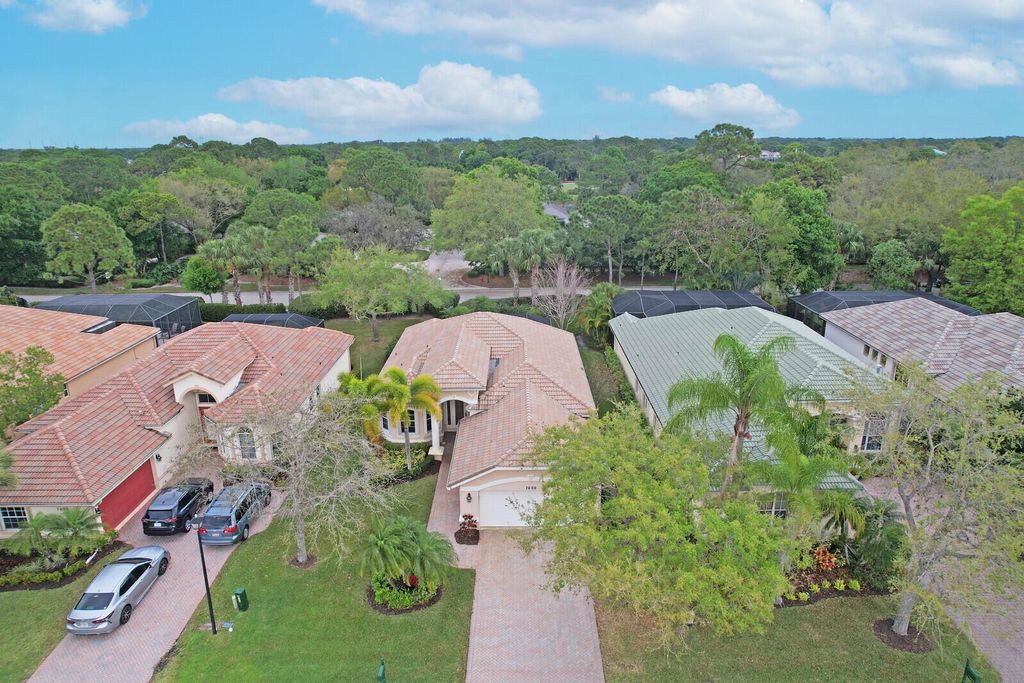 Photo of 7606 Greenbrier Circle, Port Saint Lucie, FL 34986 (MLS # R10985407)