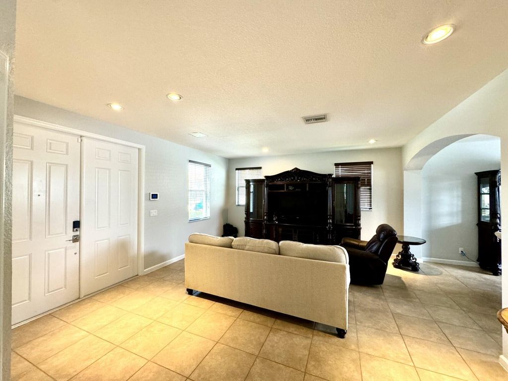 Photo of 11334 SW Glengarry Court, Port Saint Lucie, FL 34987 (MLS # R11024337)