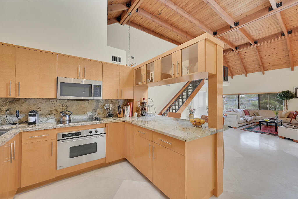 6130 Via Tierra Drive