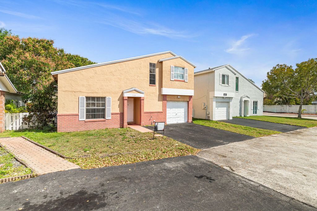 Photo of 14681 N Beckley Square, Davie, FL 33325 (MLS # B26002607)