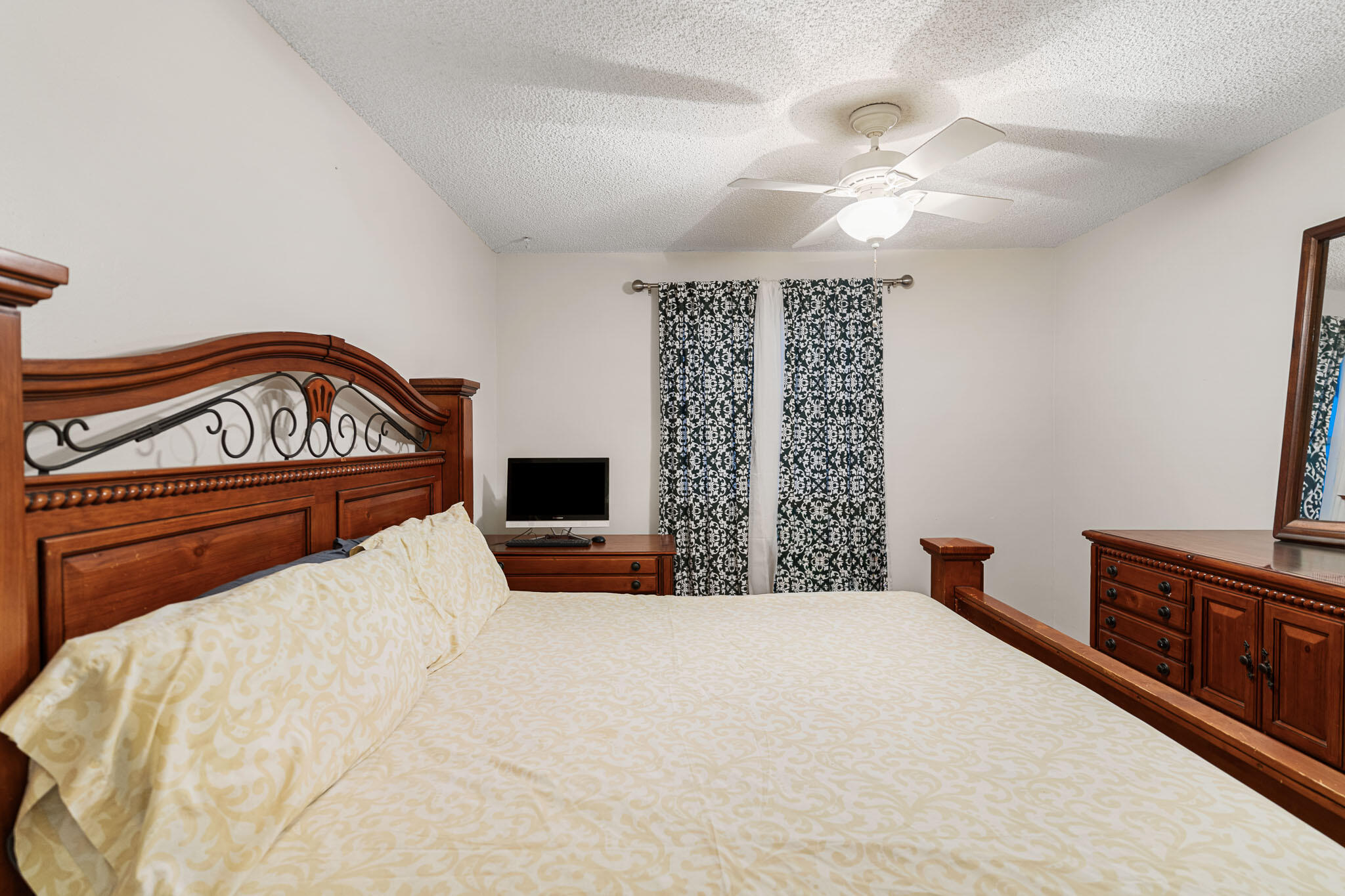 SHENANDOAH SECTION FOUR - Residential