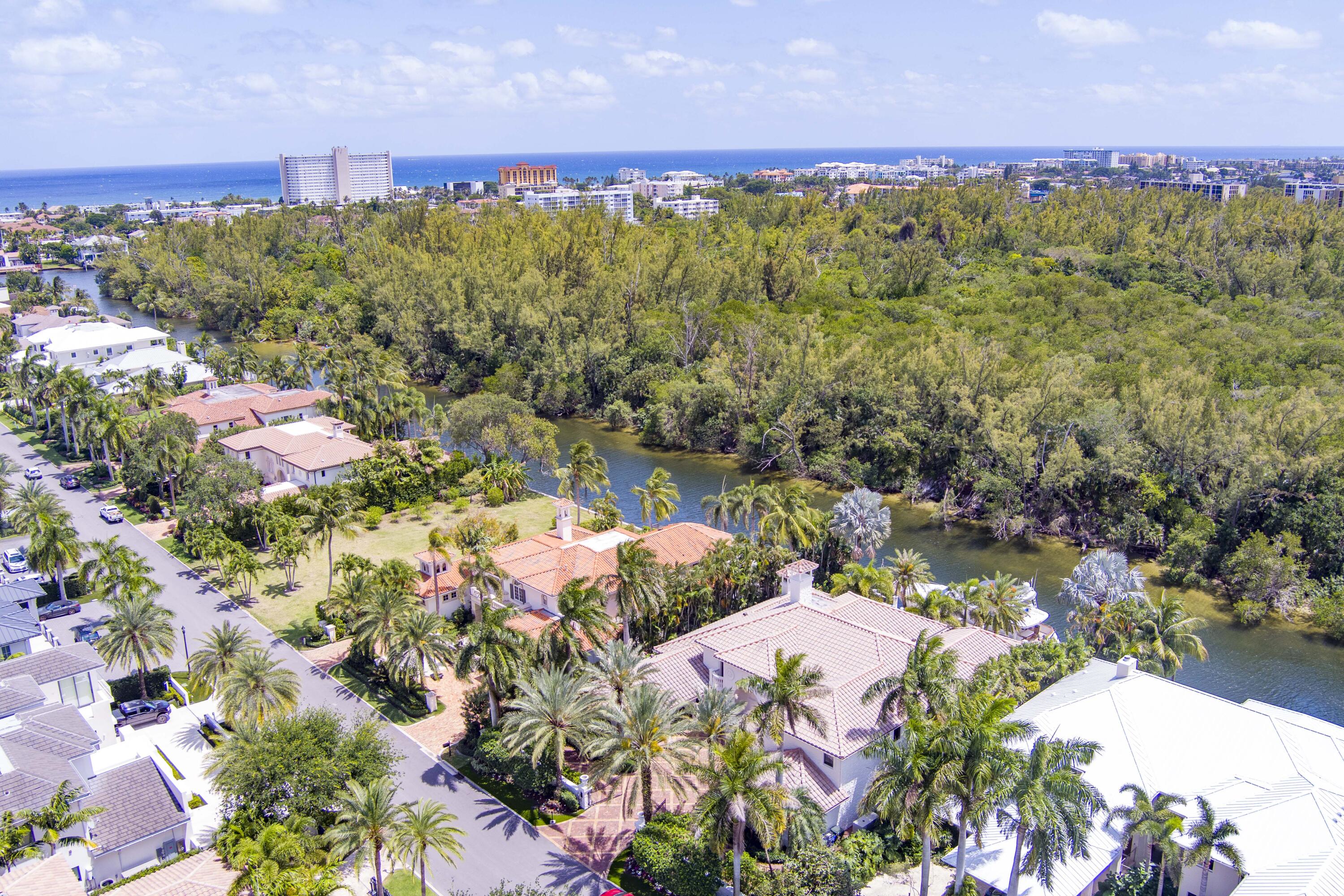 ROYAL PALM YACHT & COUNTRY CLUB - Residential