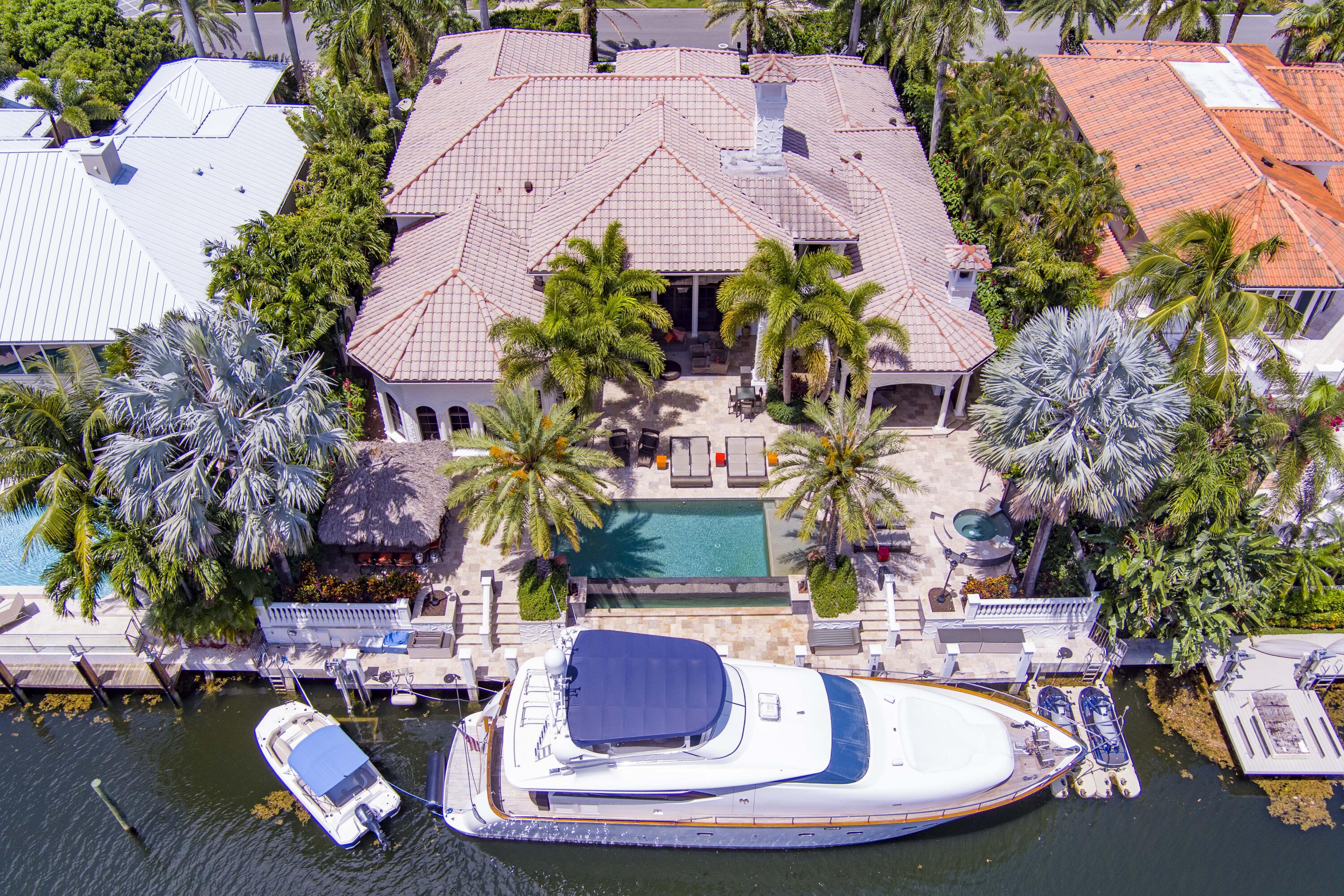 ROYAL PALM YACHT & COUNTRY CLUB - Residential