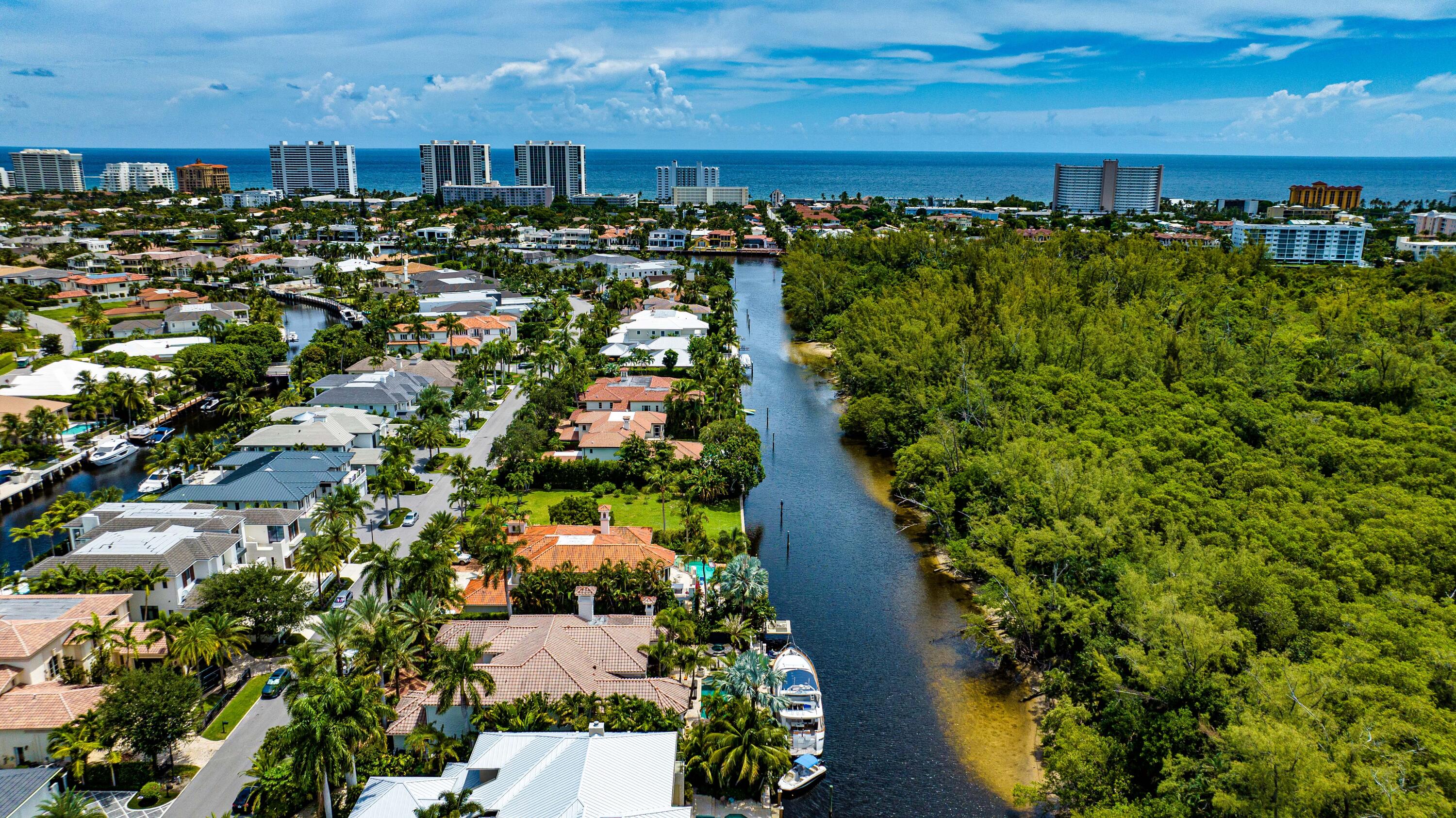 ROYAL PALM YACHT & COUNTRY CLUB - Residential