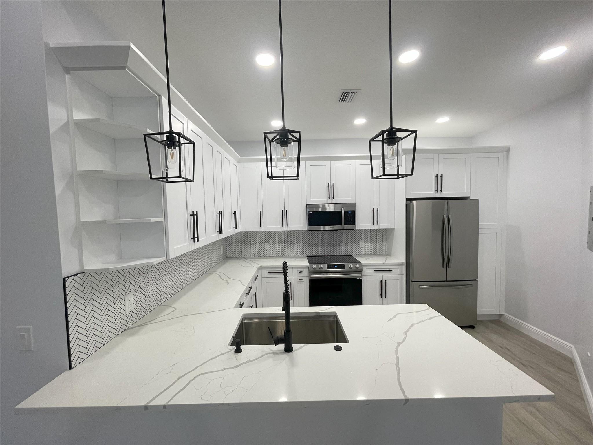 PLATINA/ALEXANDRIA VILLAG - Residential