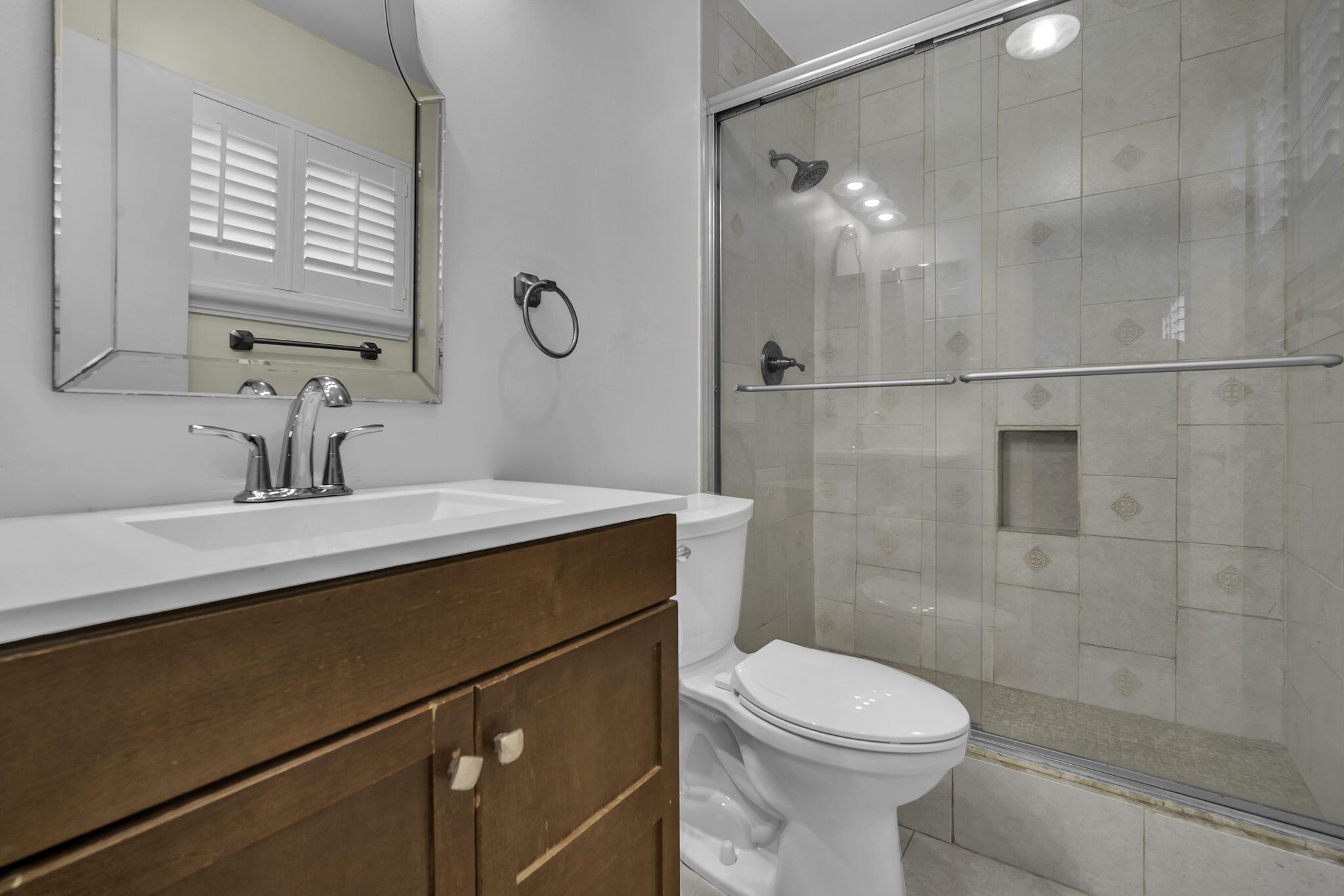 CRYSTAL LAKE 4TH SEC - Residential