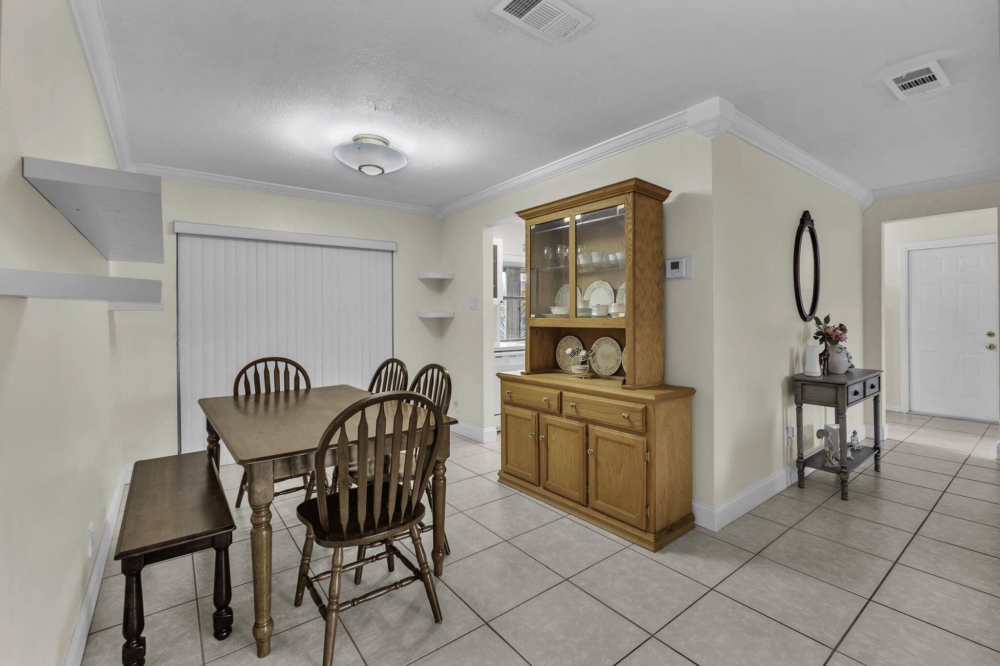 CRYSTAL LAKE 4TH SEC - Residential