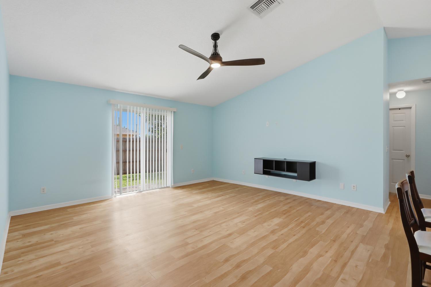 PORT ST LUCIE SECTION 33 - Residential