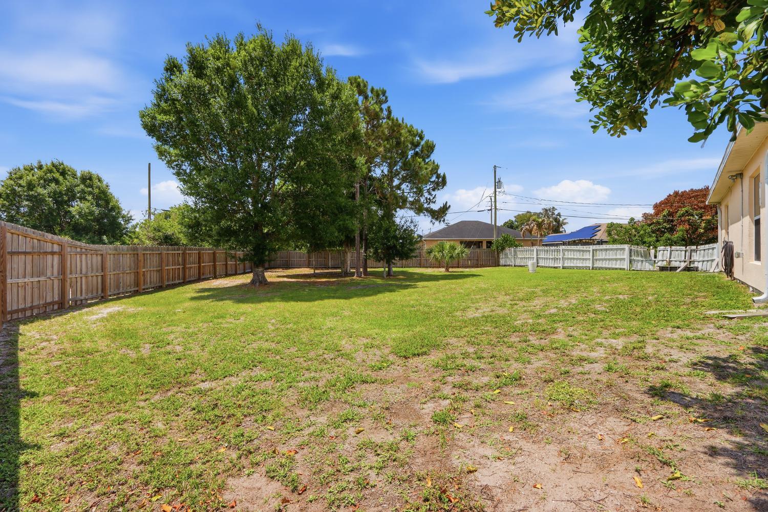 PORT ST LUCIE SECTION 33 - Residential