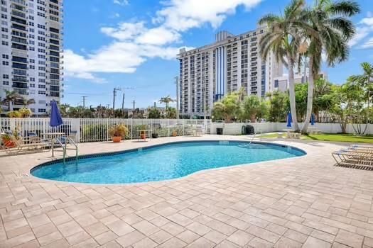 1901 S Ocean Dr 202