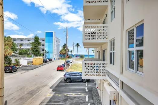 1901 S Ocean Dr 202