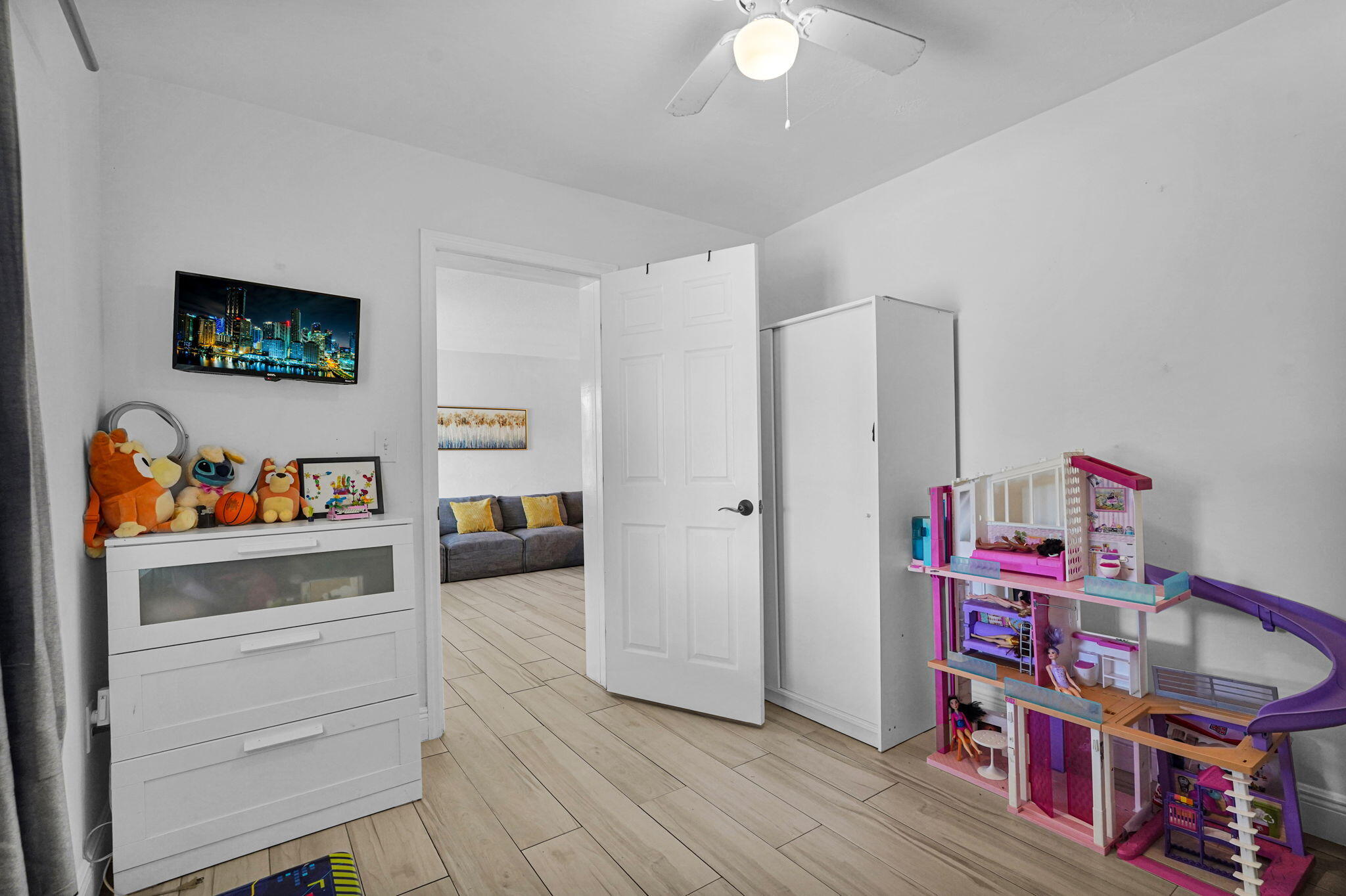 WESTWOOD COMMUNITY 3 - Residential