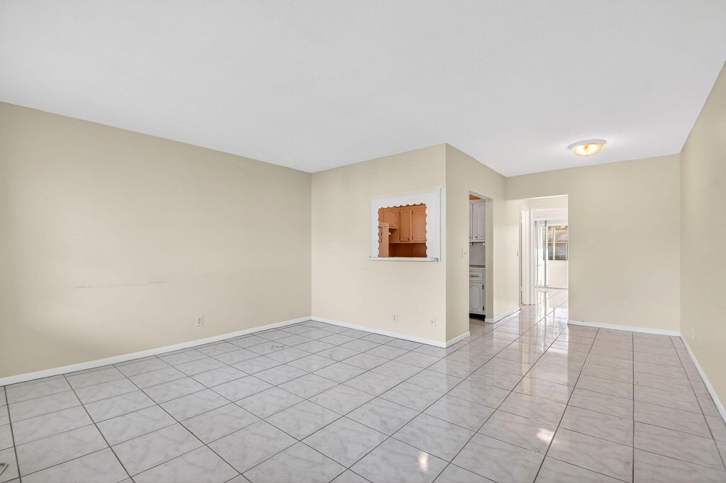Photo of 46 Waltham B, West Palm Beach, FL 33417 (MLS # R11160004)