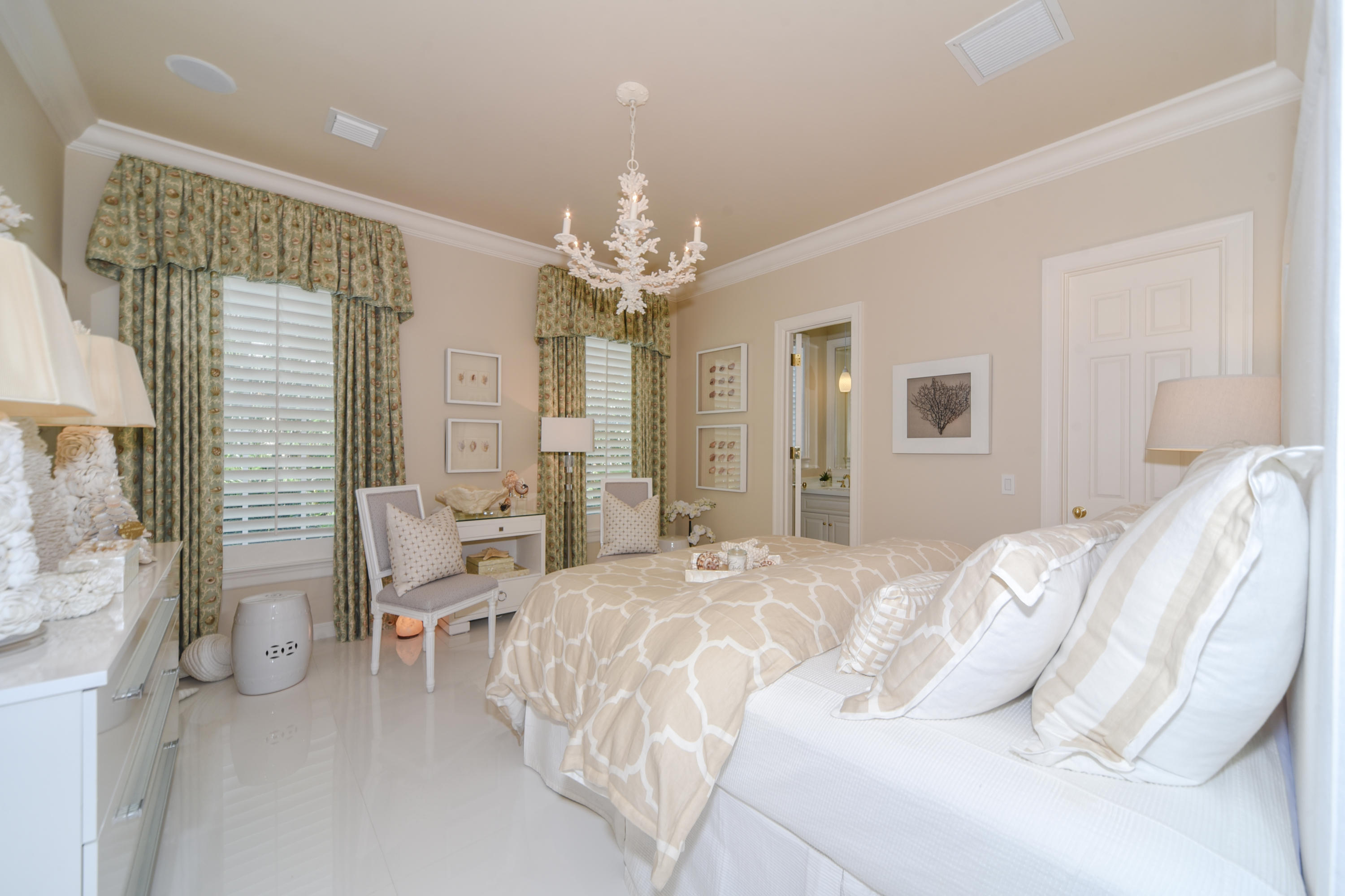 OLD PORT VILLAGE 4 - Residential