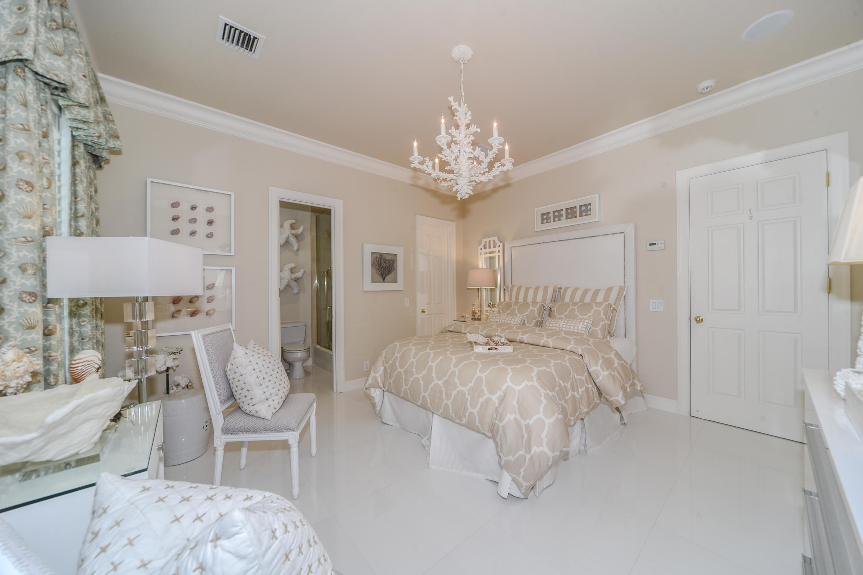 OLD PORT VILLAGE 4 - Residential