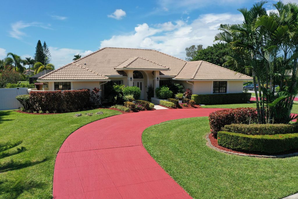 Photo of 21365 N Sweetwater Lane N, Boca Raton, FL 33428 (MLS # R11017841)