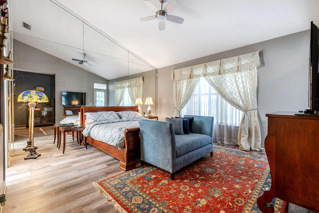 ABERDEEN 9 - Residential Lease