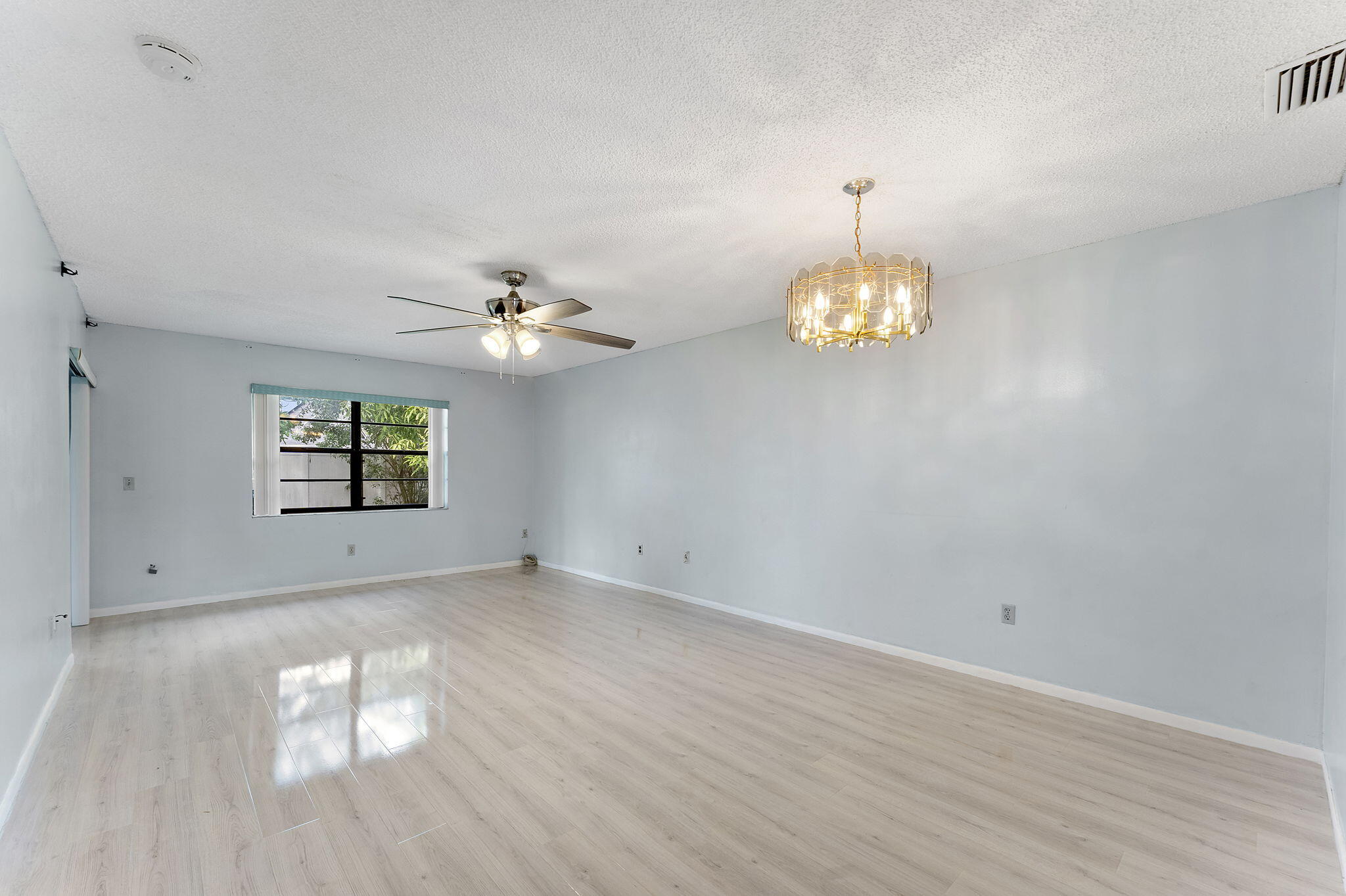 INDIAN TRAIL VILLAS 2 - Residential