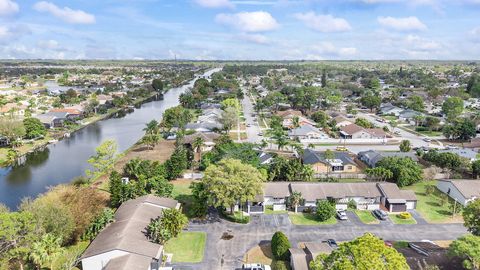 Indian Trail Villas Royal Palm Beach Florida Real Estate 107 Conaskonk Circle Royal Palm Beach FL 33411