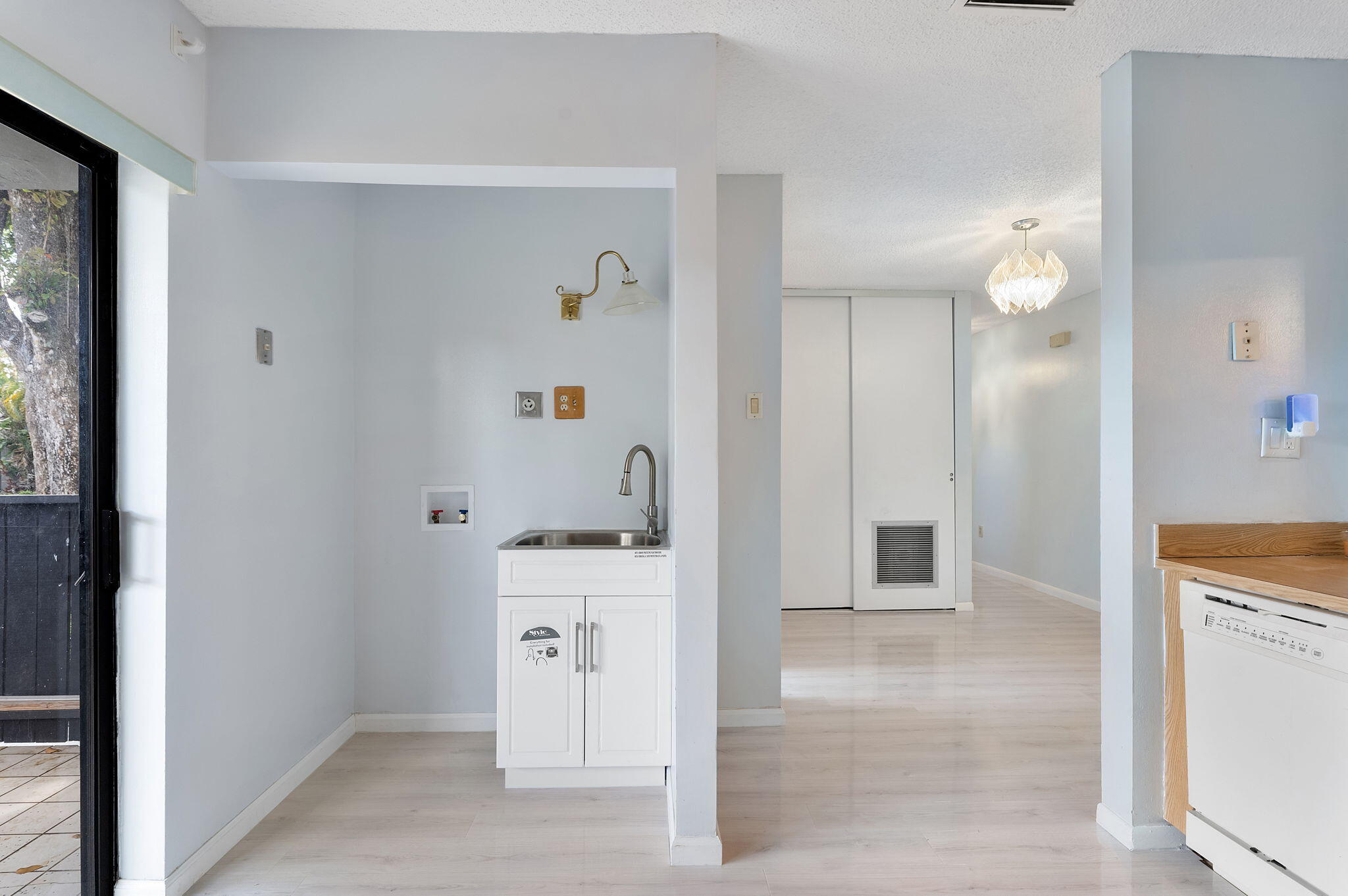 INDIAN TRAIL VILLAS 2 - Residential