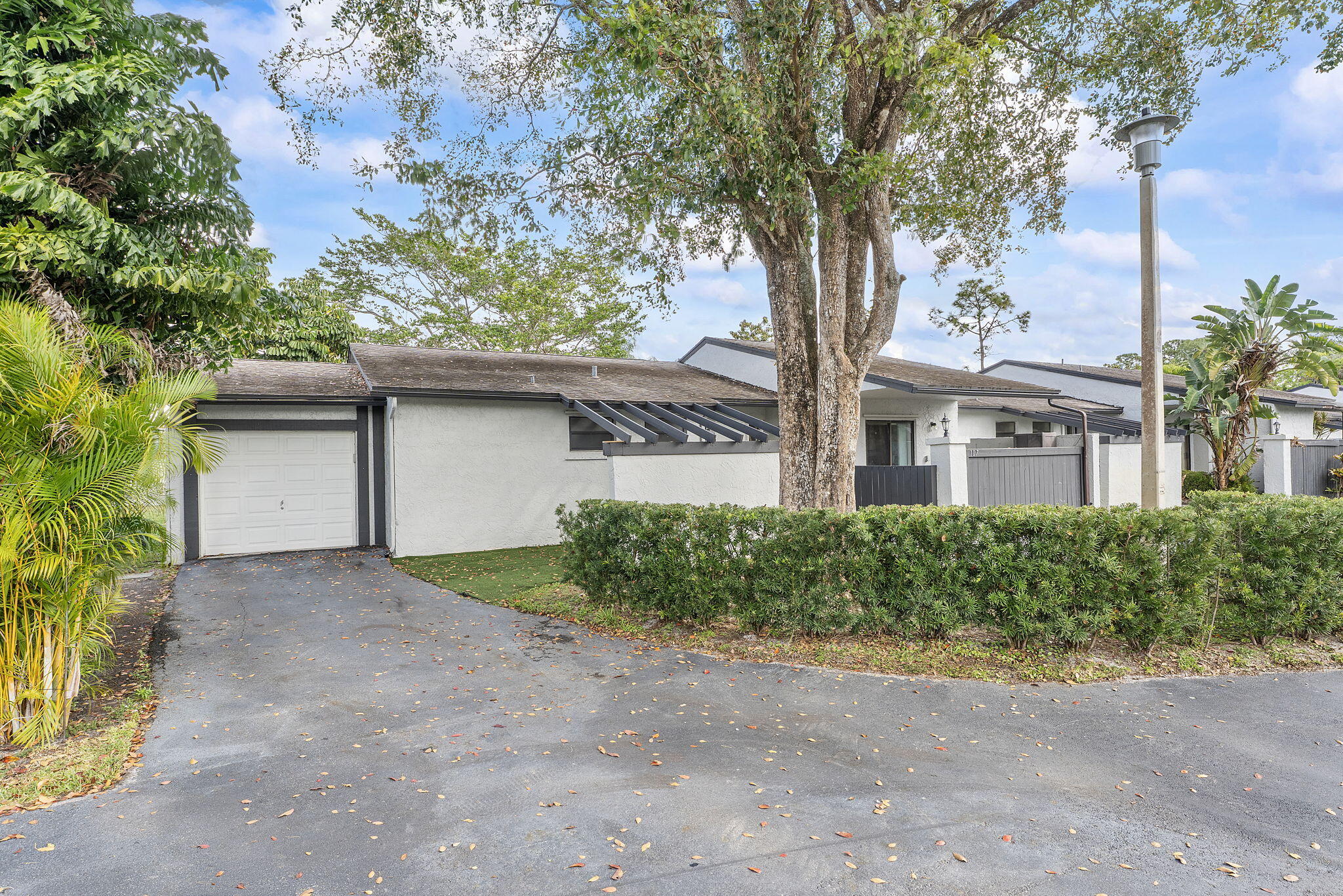 INDIAN TRAIL VILLAS 2 - Residential