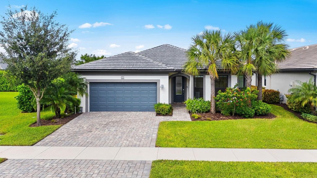 Photo of 2535 Primrose Place, Oakland Park, FL 33309 (MLS # F10533144)