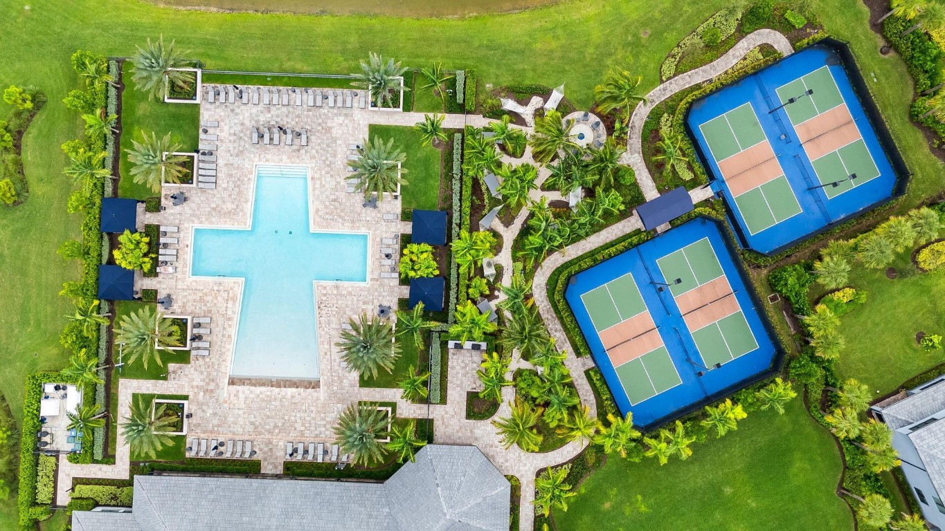 Oak Tree - Residential