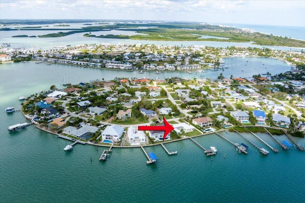 Photo of 1639 Thumb Point Drive, Fort Pierce, FL 34949 (MLS # R10987910)