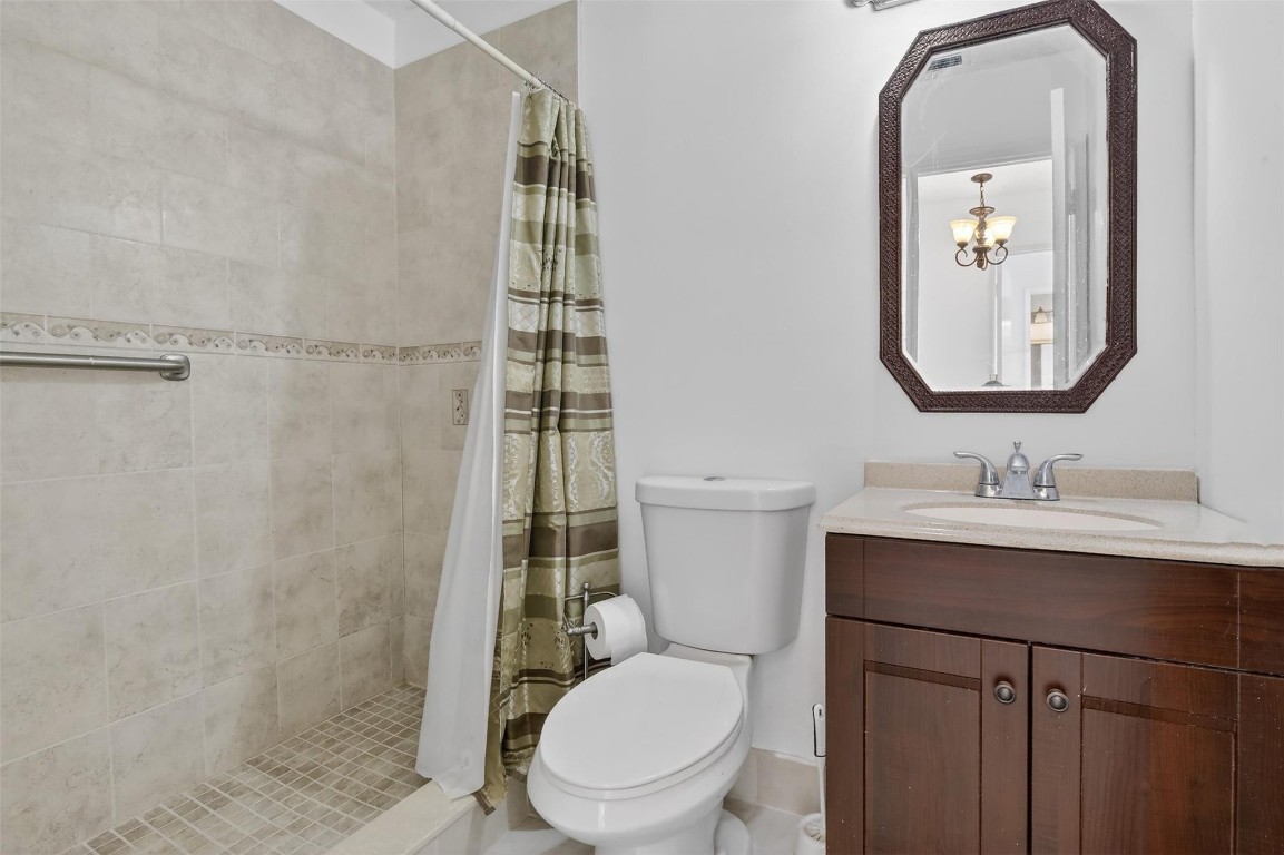 LAUDERDALE WEST - Residential