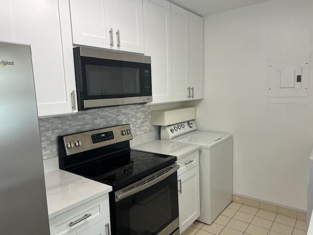 LAUDERDALE WEST - Residential