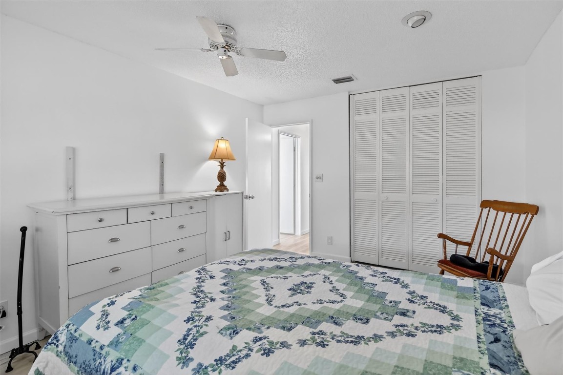 LAUDERDALE WEST - Residential