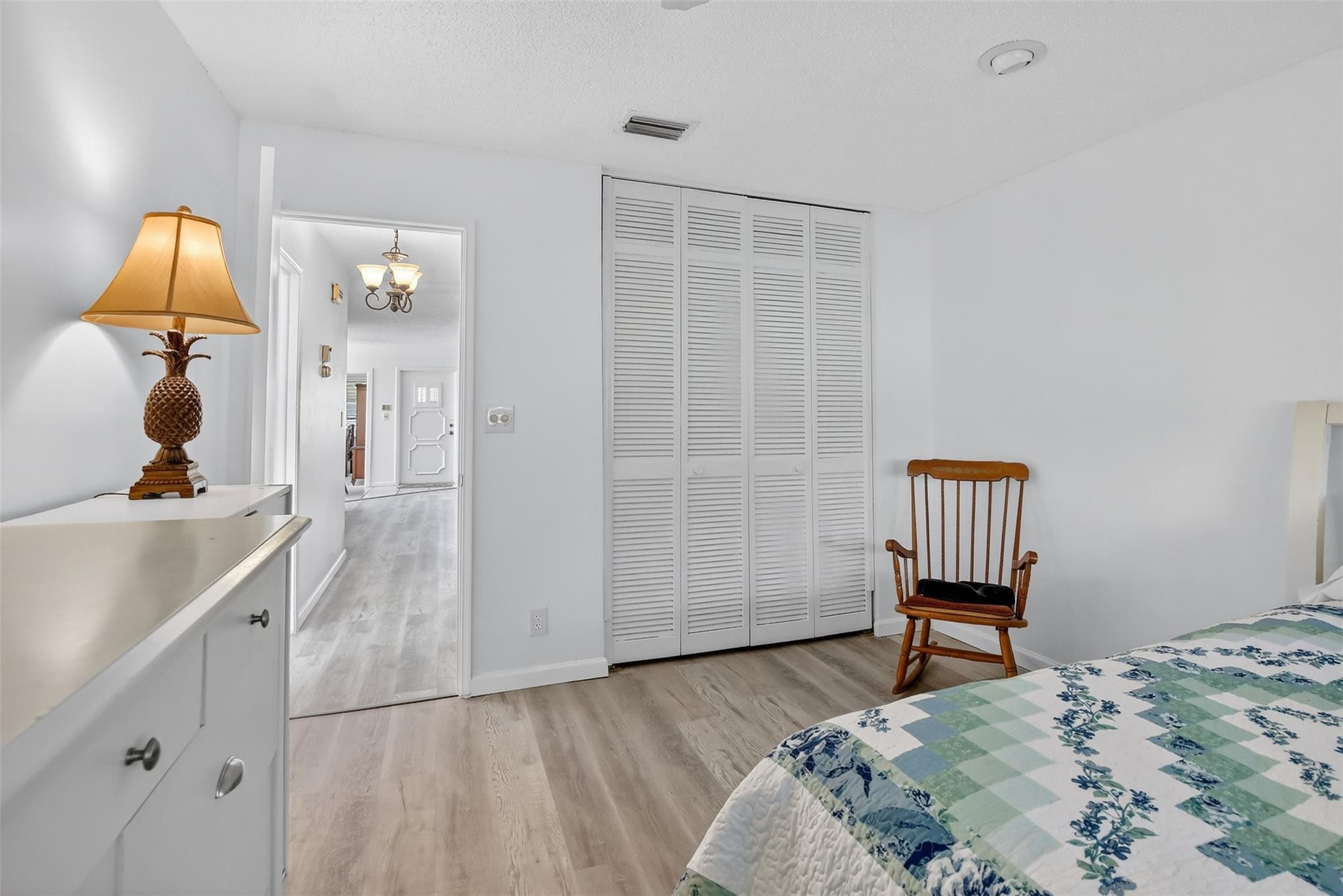 LAUDERDALE WEST - Residential
