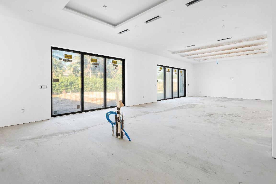 LAKE SHORE ESTATES - Residential