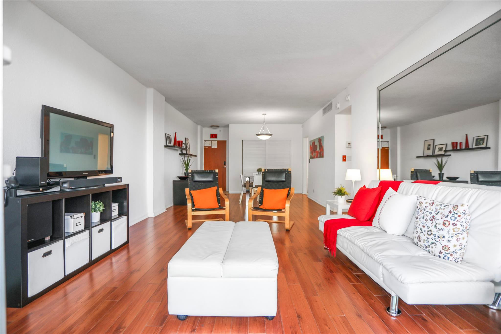 THE TIDES - Residential