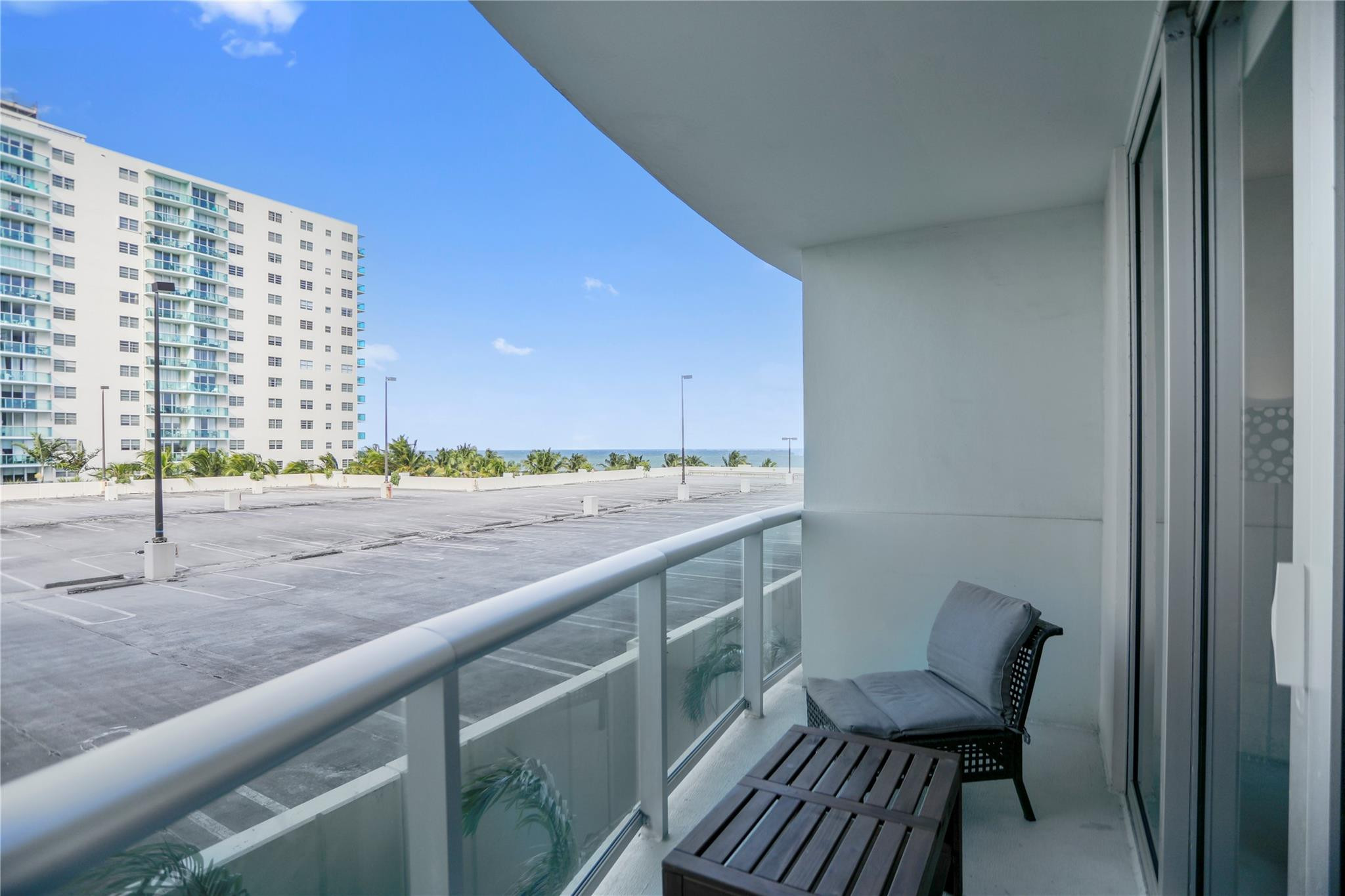 THE TIDES - Residential