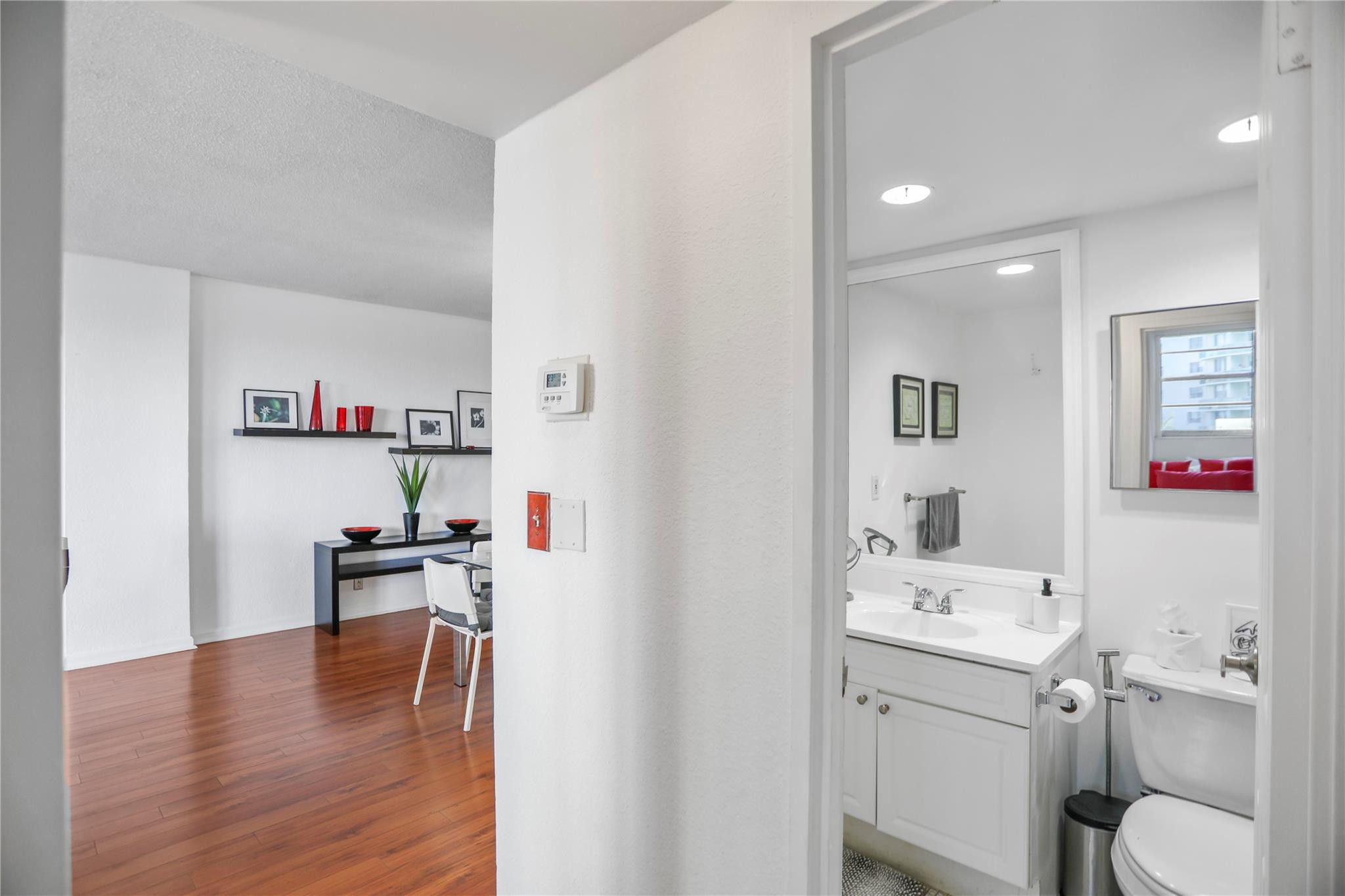 THE TIDES - Residential