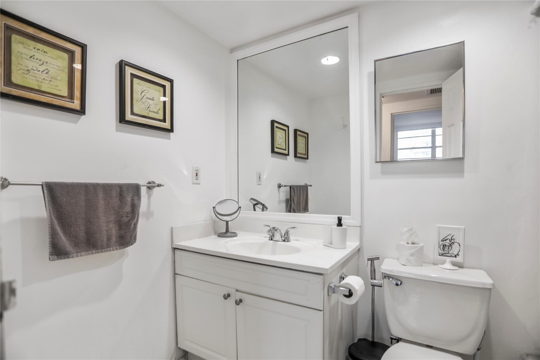 THE TIDES - Residential