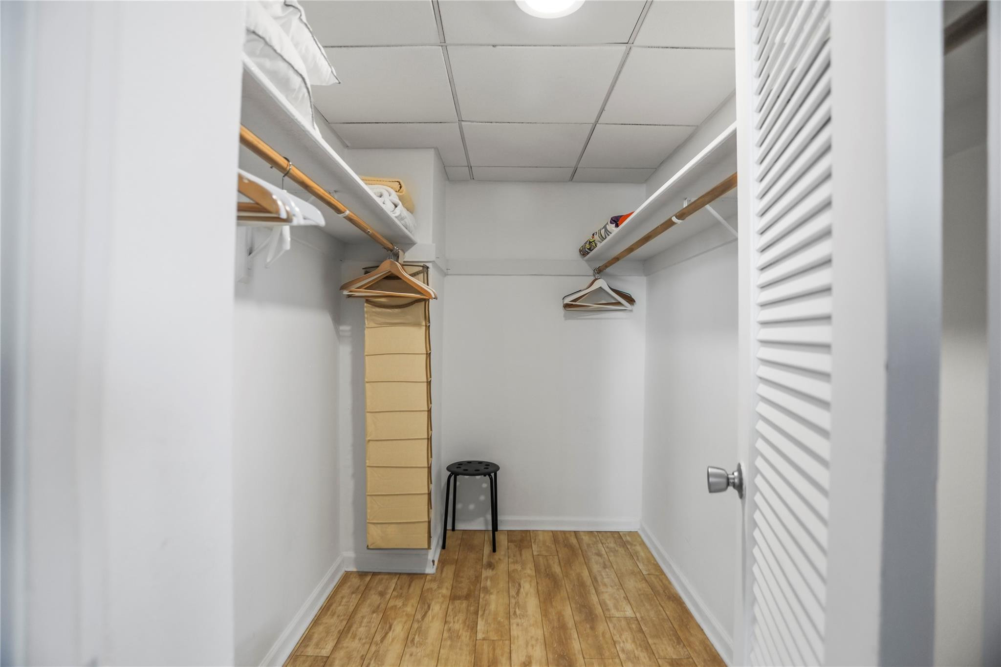 THE TIDES - Residential