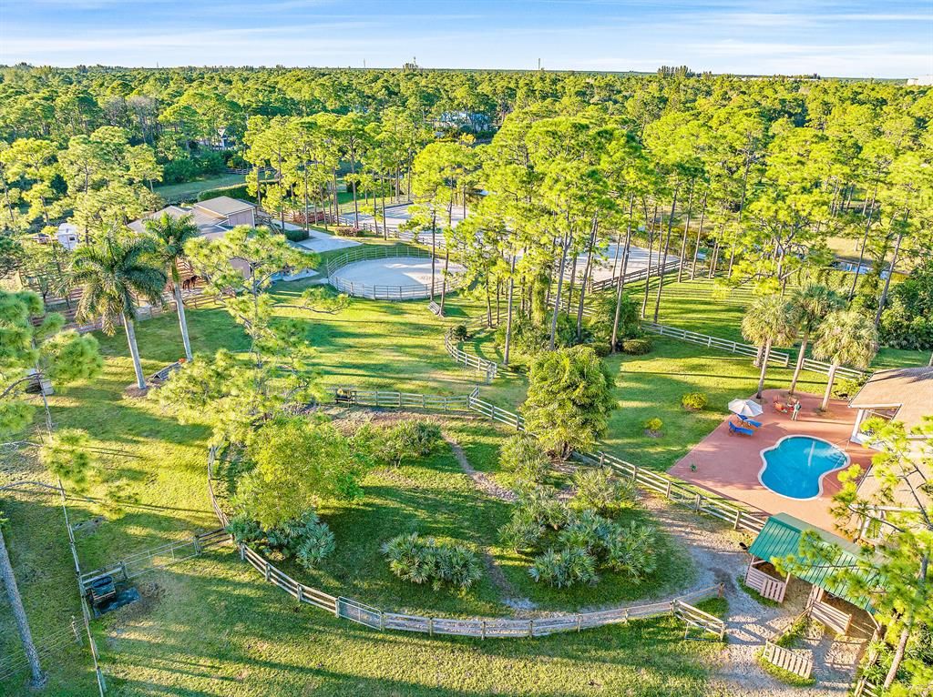 Photo of 14489 Peace River Way, Palm Beach Gardens, FL 33418 (MLS # R10776332)